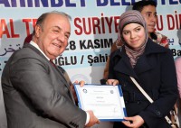 SURİYELİ GENÇLERİN DİPLOMA SEVİNCİ (7)