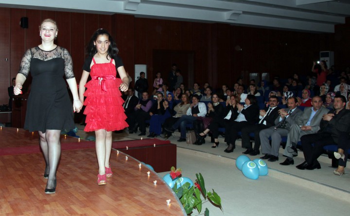 Hayallerindeki Ayakkabıları Giydiler (7)