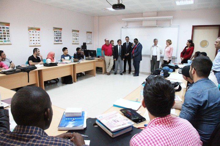 GAÜN büyükelçiyi büyüledi (4)