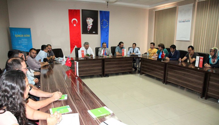 Fikri olan üniversitelilere girişimcilik eğitimi (05)