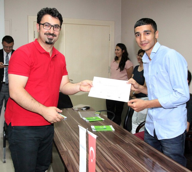 Fikri olan üniversitelilere girişimcilik eğitimi (08)