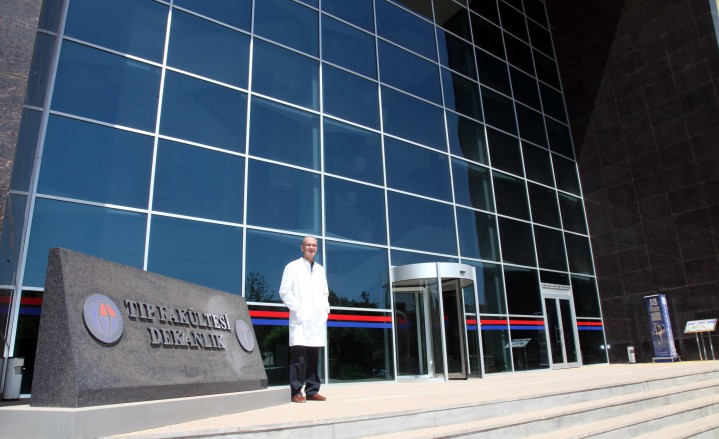 Tıp Fakültesinin müthiş kadrosu göz kamaştırıyor (3)