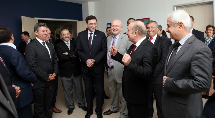 Fikri olan beri gelsin -