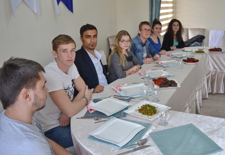 Yabancı Öğrenciler - Yemek (3)