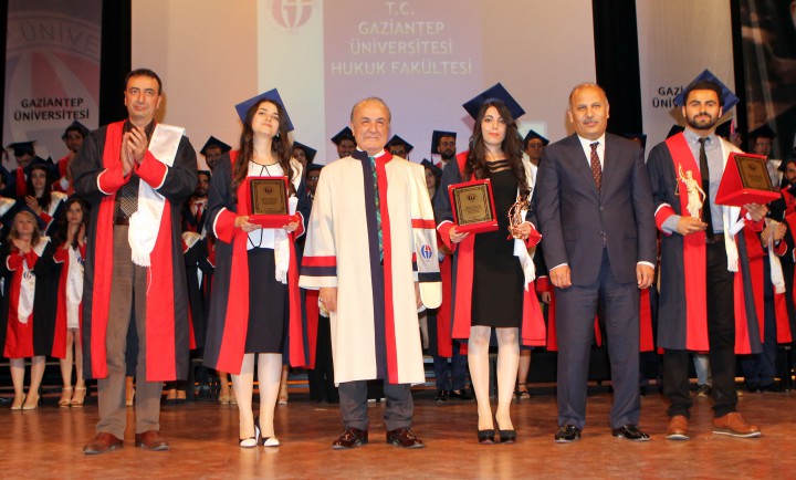 GAÜN Hukuk Fakültesi ilk mezunlarını verdi (5)