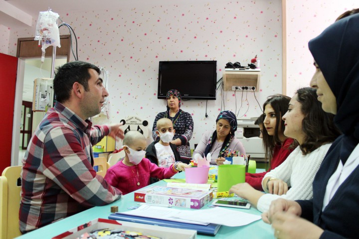 GAÜN lösemili çocukları unutmadı