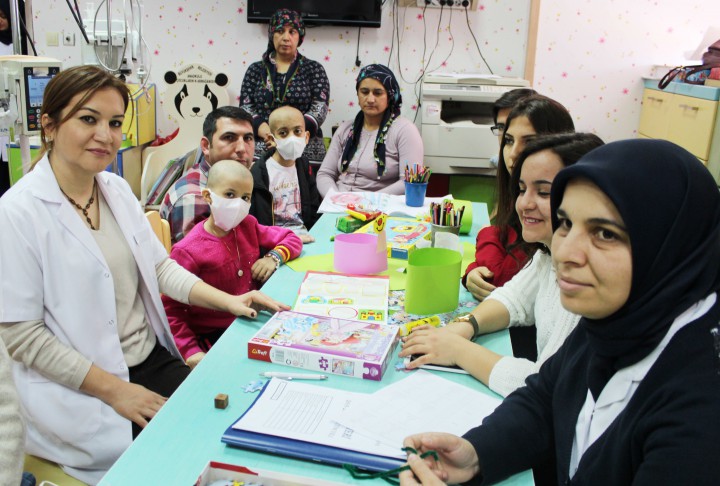 GAÜN lösemili çocukları unutmadı
