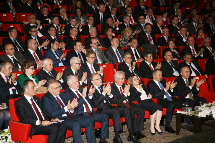 Alkışlar GAÜN ve Rektör Prof. Dr. Yavuz Coşkun’a - (3)