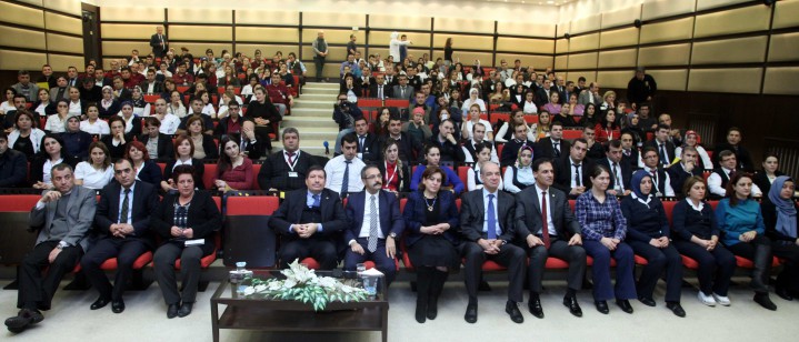 BAŞARILI PERSONELE ÖDÜL TAKDİMİ (1)