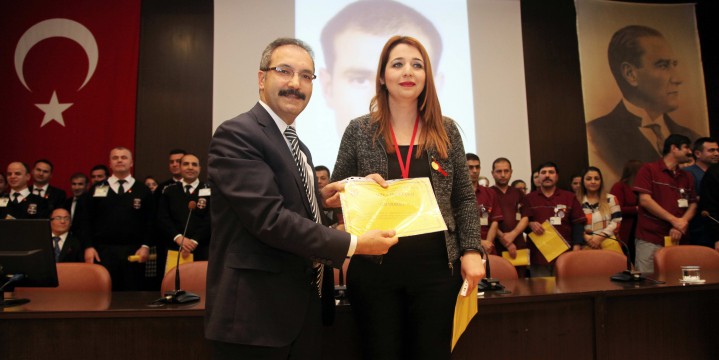 BAŞARILI PERSONELE ÖDÜL TAKDİMİ (13)