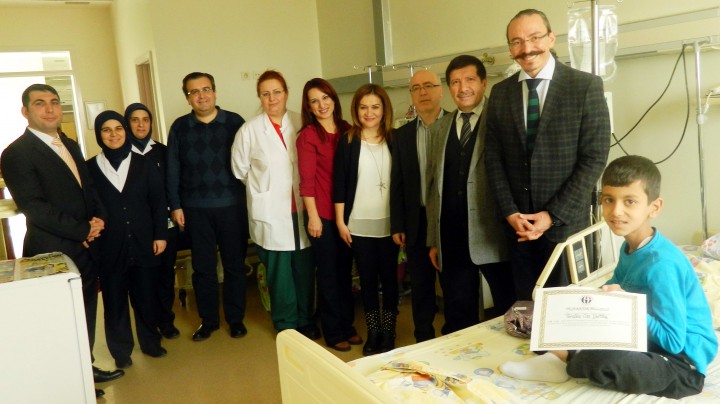 Onkoloji Hastanesi'nde Karne Heyecanı (2)