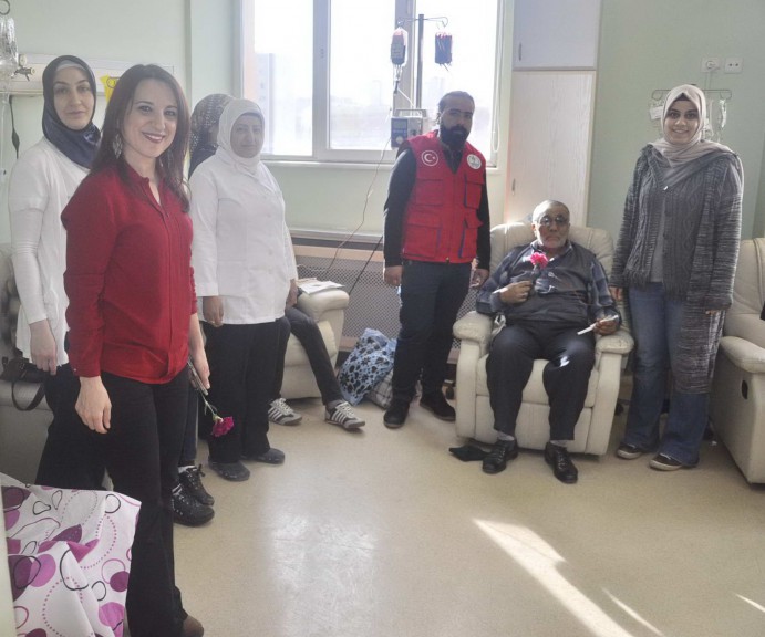 Gazikent Gençlik Merkezi Üyelerinden Onkoloji Hastanesi’ne ziyaret (1)