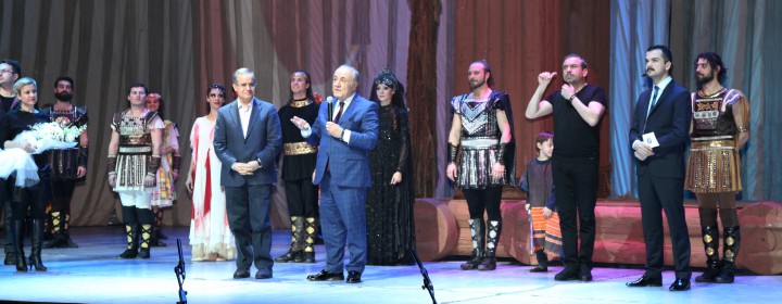 Mâvera ve Troya büyüledi-7