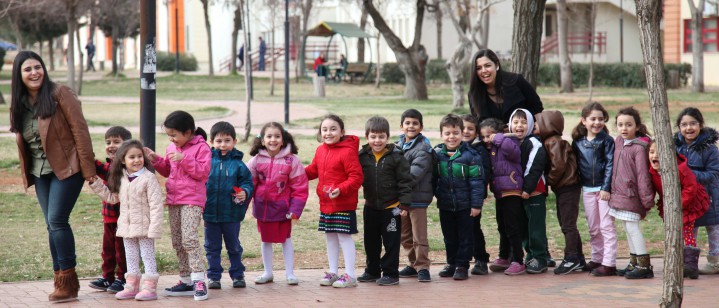 Minikler dileklerini üniversiteli abi ablalarıyla paylaştı-5