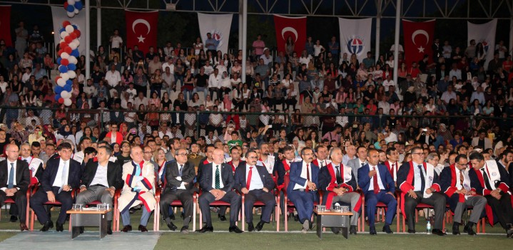 GAZİANTEP Üniversitesi’nde mezuniyet coşkusu - (genel)
