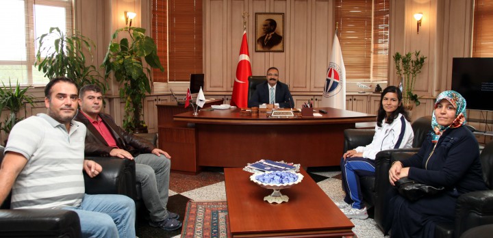 Olimpiyat Şampiyonundan Rektör Gür’e ziyaret (1)