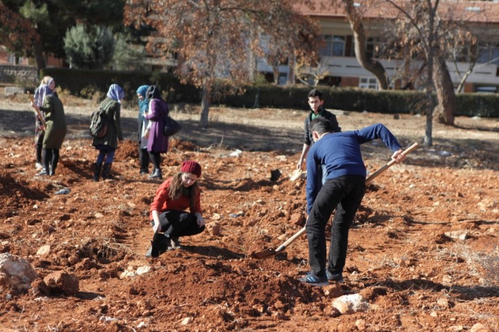 413-Gaziantep Üniversitesi Fotoğraf Topluluğu'ndan Örnek Davranış-1