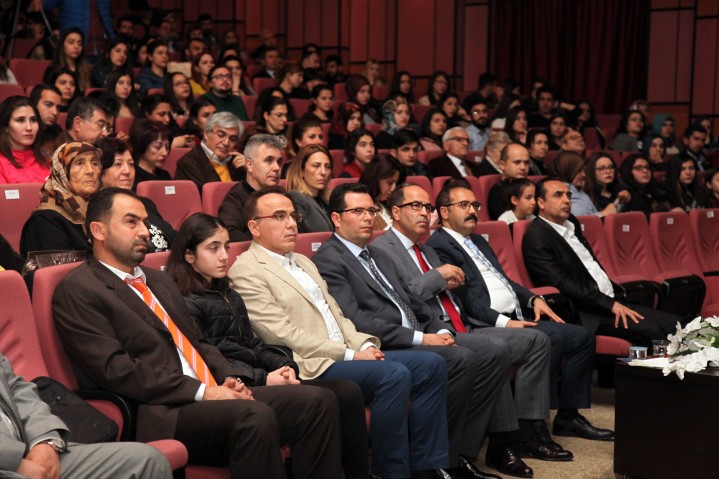 GAÜN’de Otizmli Üç Piyanistten Muhteşem Konser