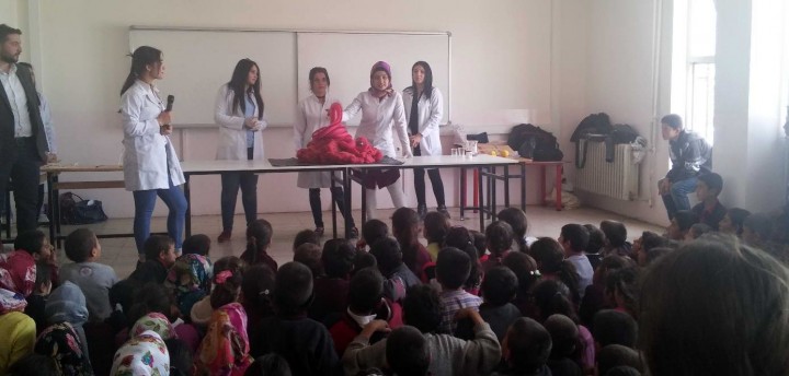 TDP’den Öğrencilere Kimyayı Sevdiren Proje (2)