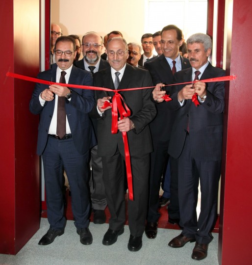 Türkiye’nin 4’üncü, Nöroloji Yoğun Bakım ve İnme Merkezi törenle hizmete açıldı - (3)