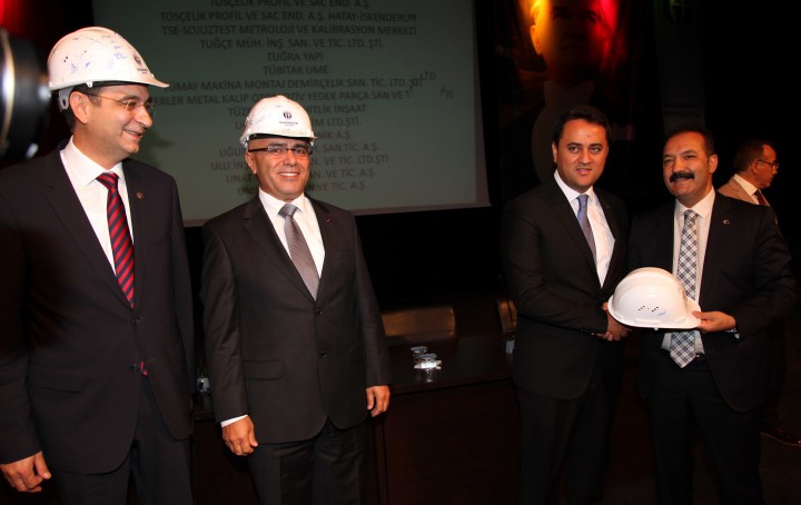 GAÜN’ÜN 410 İNTÖRN MÜHENDİSİ SAHADA-3