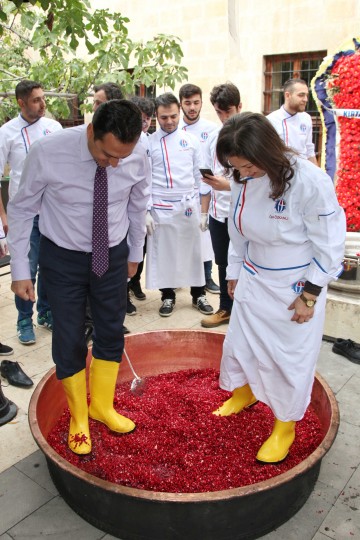 GAÜN Öğrencilerinden Renkli Nar Festivali - (3)