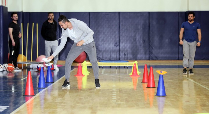 GAÜN’de Sağlıklı Nesiller İçin Bir Adımda Sen At Projesi kapsamında Eğitim Veriliyor - (2)