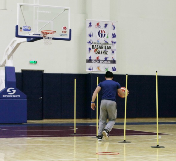 GAÜN’de Sağlıklı Nesiller İçin Bir Adımda Sen At Projesi kapsamında Eğitim Veriliyor - (3)