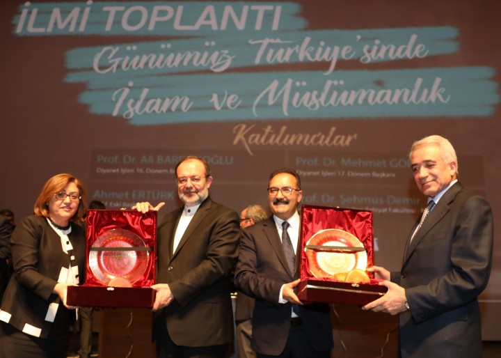 GAÜN’de “Günümüz Türkiye’sinde İslam ve Müslümanlık” konulu İlmi Toplantı - (5)