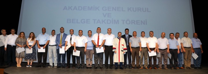 GAÜN’DE AKADEMİK VE İDARİ PERSONEL BELGE TAKDİM TÖRENİ DÜZENLENDİ - (06)