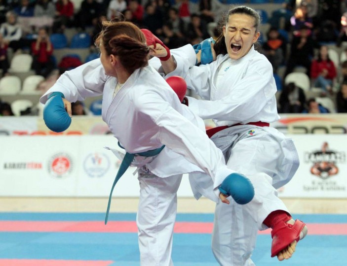 GAÜN ÖĞRENCİSİ ESRA KARABAĞ TÜRKİYE ŞAMİYONU OLDU - (2)