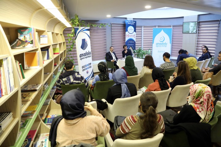 REKTÖR PROF. DR. GÜR ÖĞRENCİLERLE BULUŞTU-2