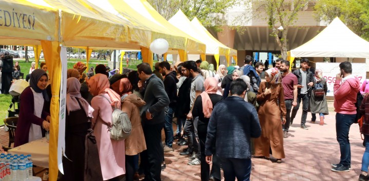 GAÜN’DE KARDEŞLİK İÇİN KERMES DÜZENLENDİ