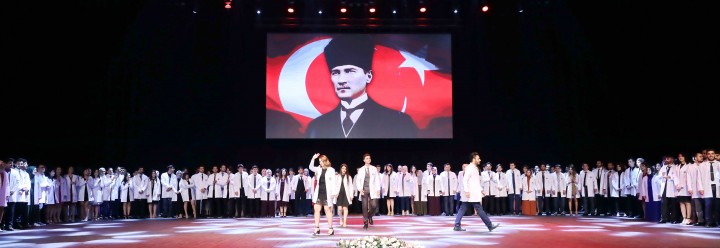 Hekim adayları beyaz önlük giydi - (12)