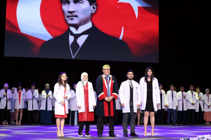 Hekim adayları beyaz önlük giydi - (8)