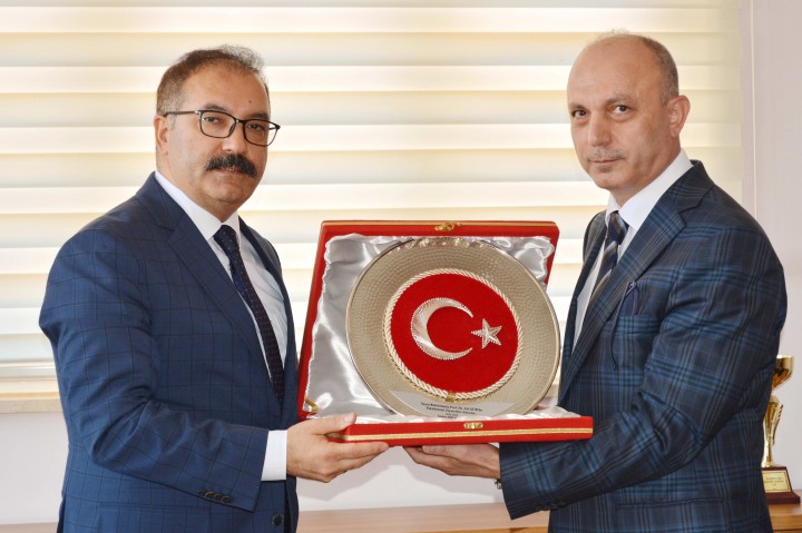 GAÜN REKTÖRÜ PROF. DR. GÜR'DEN İSLAHİYE ZİYARETİ - (2)