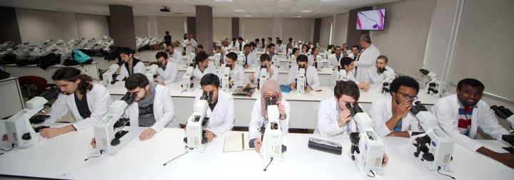 GAÜN TERCİHİN GÖZDESİ-13