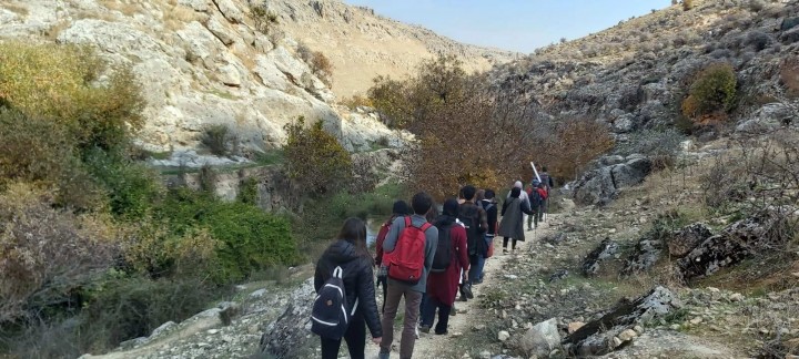 DOĞADA YÜRÜYÜŞ TOPLULUĞU ÜYELERİ ÖĞRETMENLER GÜNÜ İÇİN YÜRÜDÜ-2