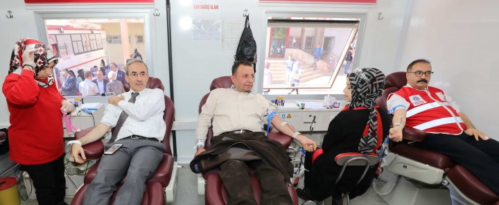 GAÜN KAN BAĞIŞI KAMPANYASINA DESTEK - (02)