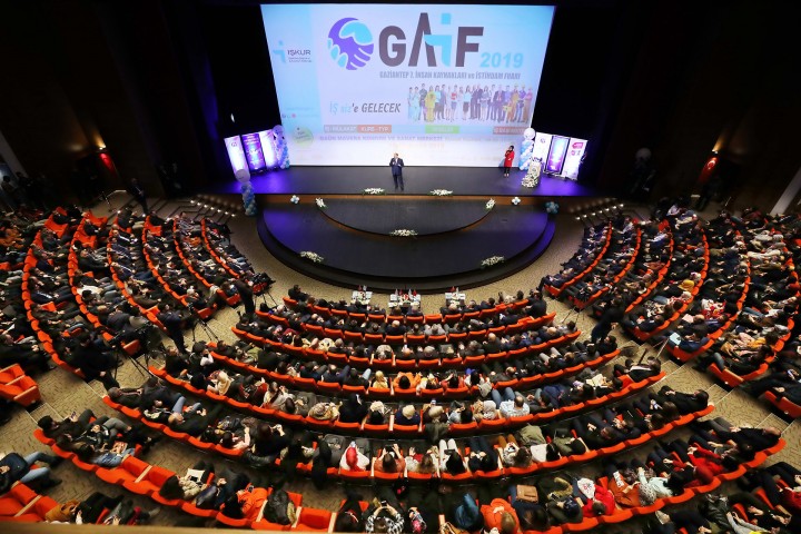 GAÜN’DE 7. İNSAN KAYNAKLARI VE İSTİHDAM FUARI - (1)