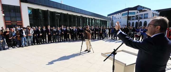 GAÜN’DE COŞKULU ULUSLARARASI KİTAP KAHVE AÇILIŞI-5