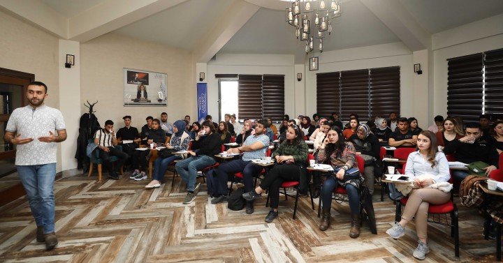 GAÜN’ÜN GİRİŞİMCİ ADAYLARI BÜTÇE YAPMAYI ÖĞRENİYOR-3