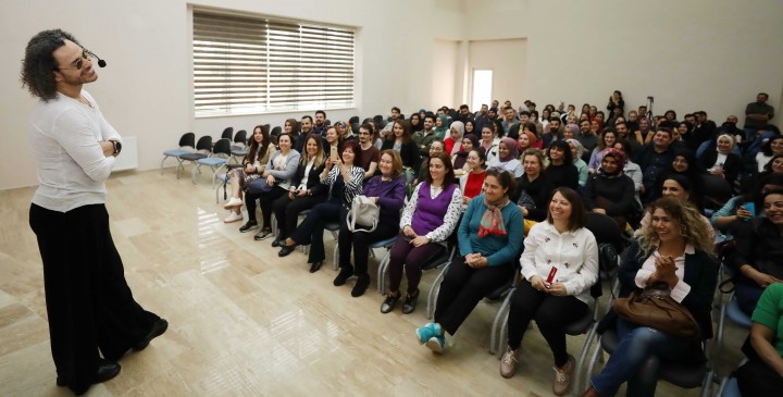 GÜLÜMSEMEK MUTLULUK VE BAŞARI GETİRİR - (2)