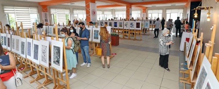 7. MAKİNE HALISI TASARIM YARIŞMASININ 1.JÜRİ DEĞERLENDİRMESİ YAPILDI-1