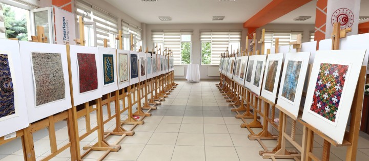 7. MAKİNE HALISI TASARIM YARIŞMASININ 1.JÜRİ DEĞERLENDİRMESİ YAPILDI-7