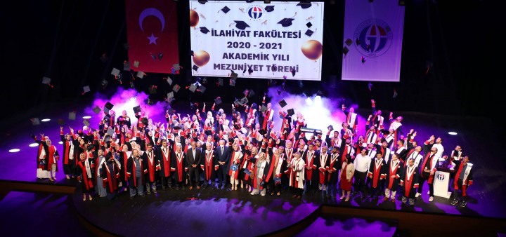 ilahiyat Fakültesi Mezuniyet Töreni-1