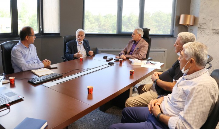 ESKİ BAKAN DİNÇERLER’DEN REKTÖR PROF. DR. ÖZAYDIN’A ZİYARET-1