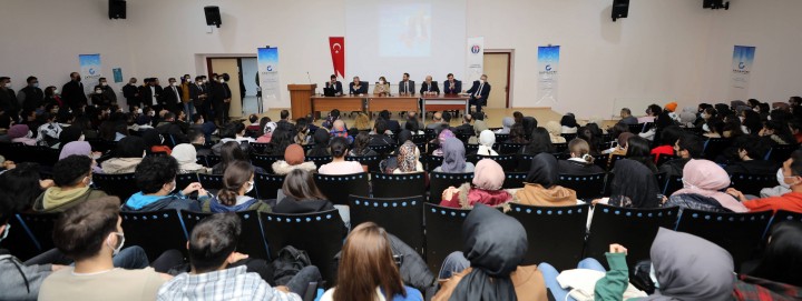 BAŞKAN ŞAHİN’DEN GAÜN’LÜ ÖĞRENCİLERE ÖĞRETMENLER GÜNÜ ZİYARETİ-1