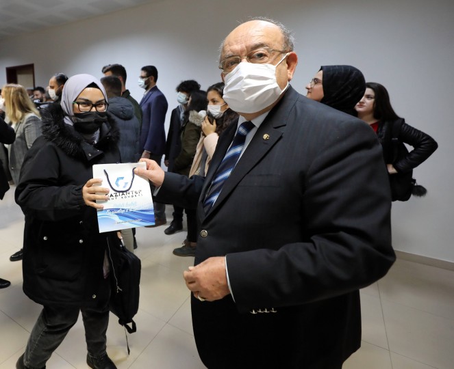 BAŞKAN ŞAHİN’DEN GAÜN’LÜ ÖĞRENCİLERE ÖĞRETMENLER GÜNÜ ZİYARETİ-5