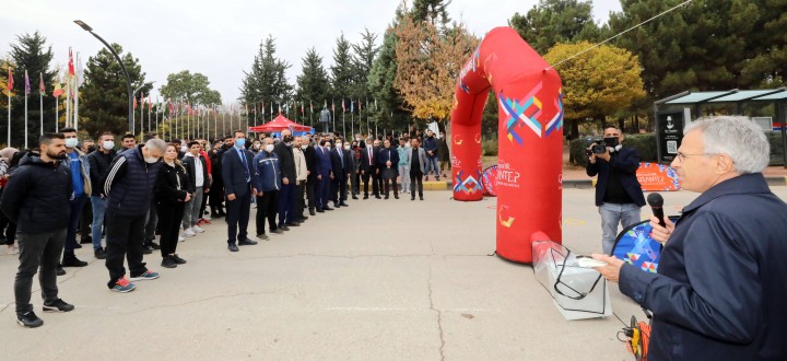 GAÜN’DE ÖĞRETMENLER GÜNÜNE ÖZEL YÜRÜYÜŞ - (3)